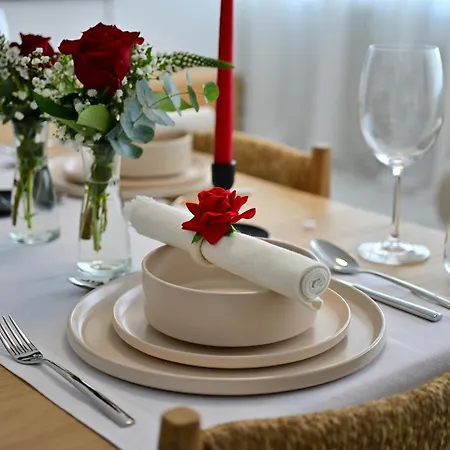 Beautiful And Spacious 4-room In Center Lejlighed