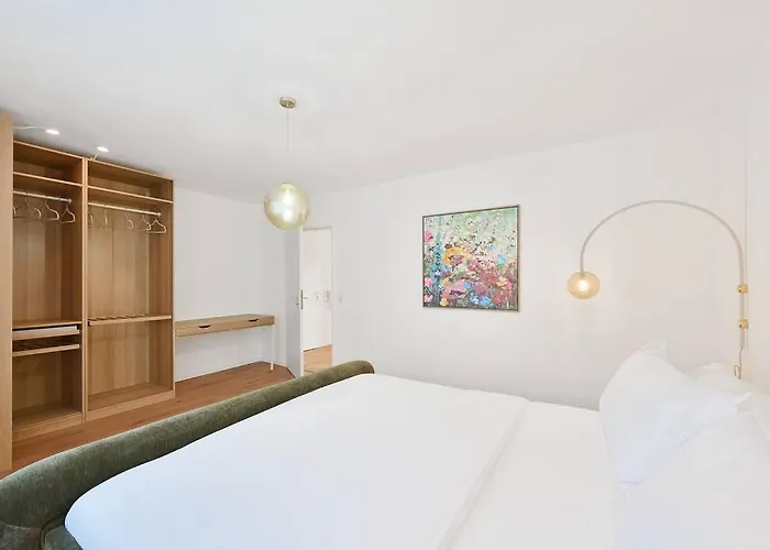 Apartment Beautiful And Spacious 4-room In Center Wuppertal