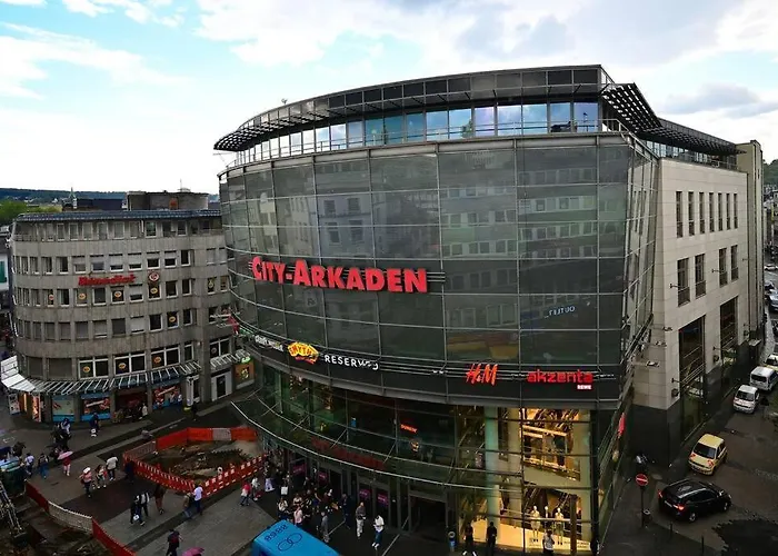 Beautiful And Spacious 4-room In Center * Wuppertal